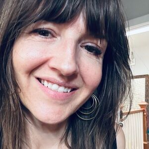 Meet your Posher, Annie